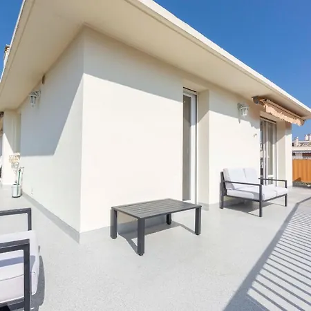 Lägenhet Bnb Renting Seafront In Cap D'Antibes Antibes