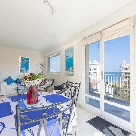 Bnb Renting Seafront In Cap D'Antibes Daire Antibes